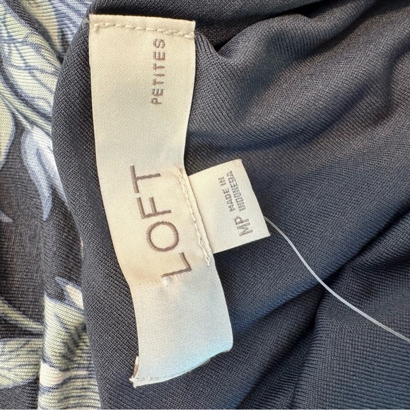 NWT LOFT Navy Floral Mini Dress MP - Picture 8 of 15